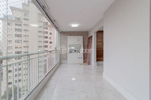 Image 6 - 927467