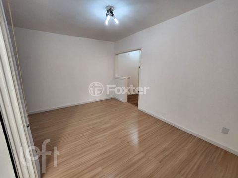 Image 3 - 927546