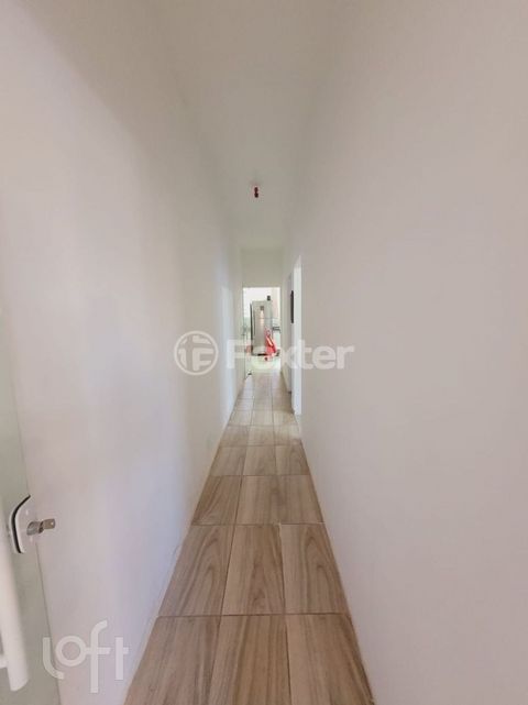 Image 4 - 927557