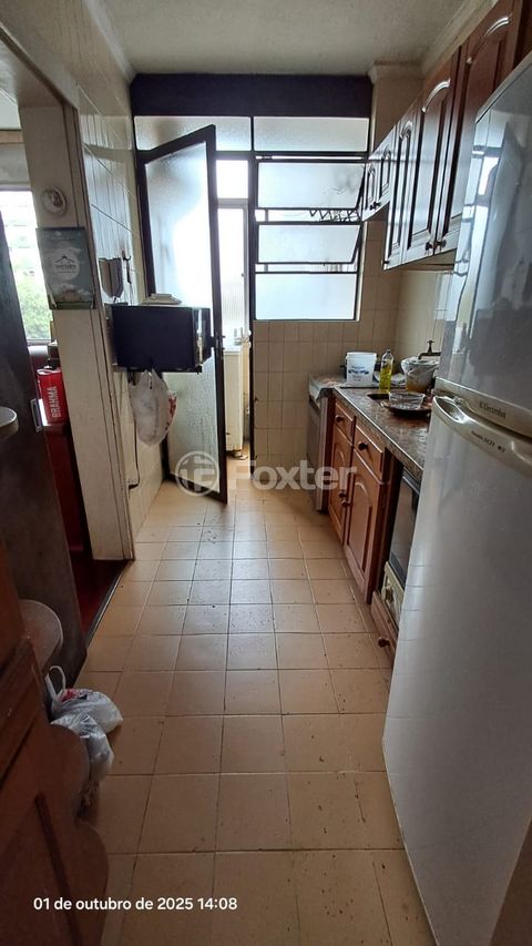 Image 8 - 927579