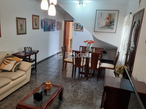 Image 3 - 927598