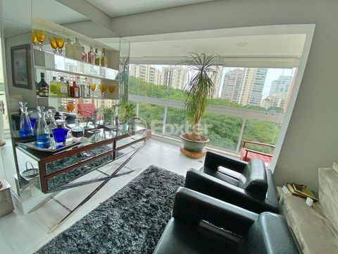 Image 7 - 927605
