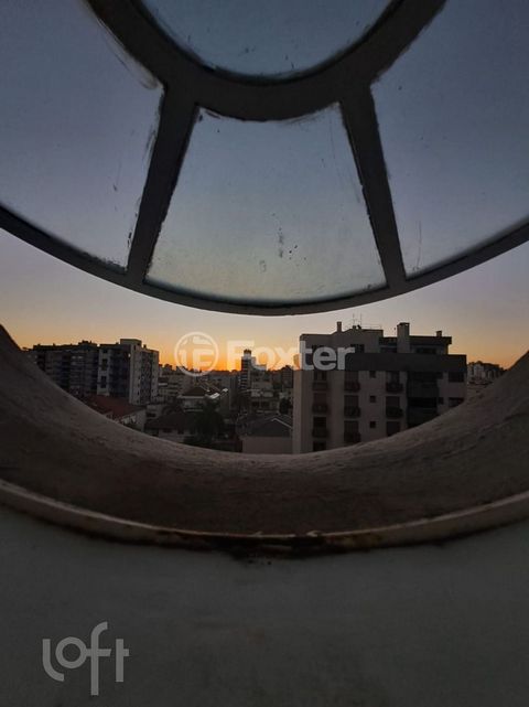 Image 14 - 927610