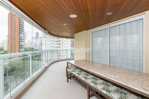 Image 6 - 927611