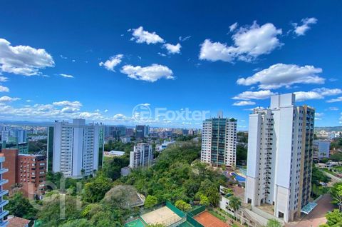 Image 10 - 927627