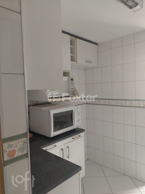 Image 4 - 927649