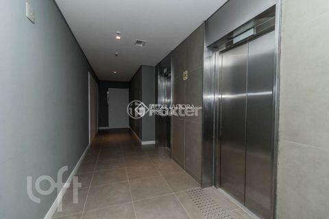 Image 11 - 927676