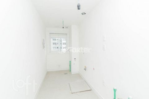 Image 3 - 927676
