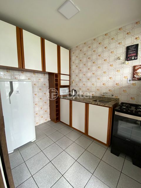 Image 3 - 927732