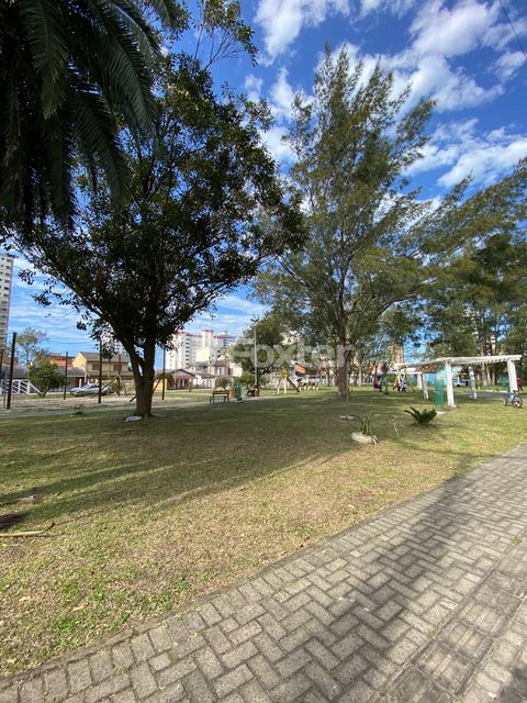 Image 8 - 927732