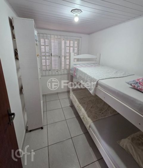 Image 4 - 927743