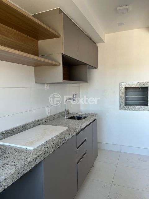 Image 4 - 927754