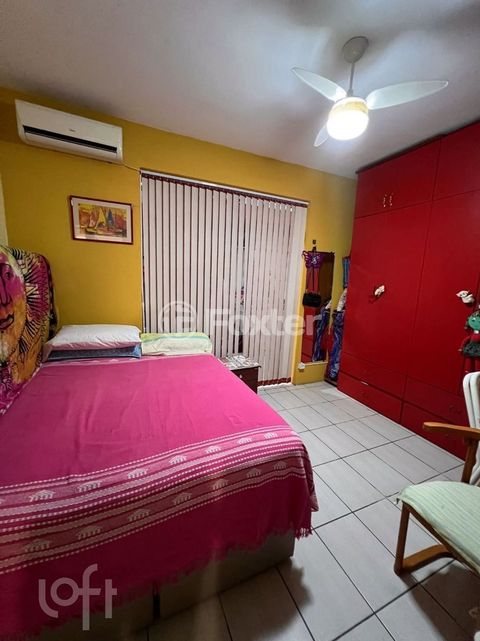 Image 19 - 927778