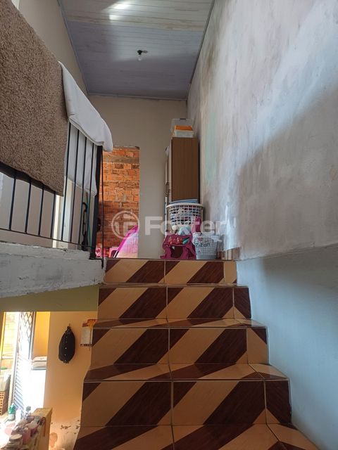 Image 5 - 927818