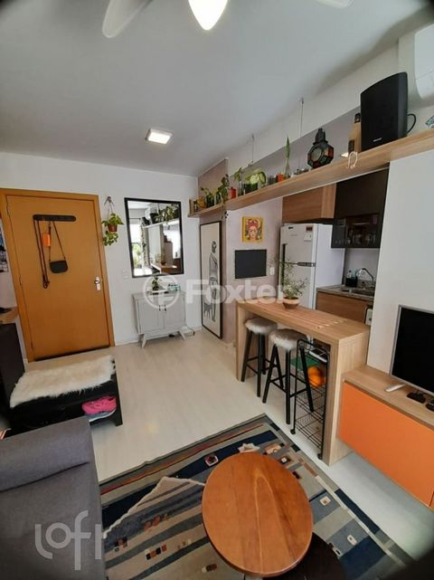 Image 5 - 927846