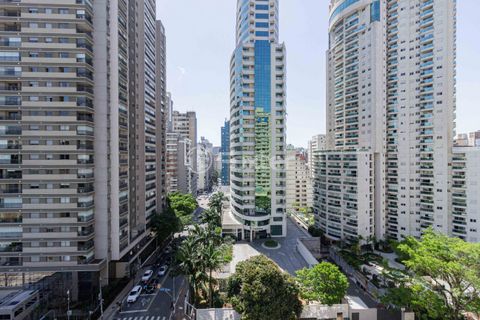 Image 3 - 927860