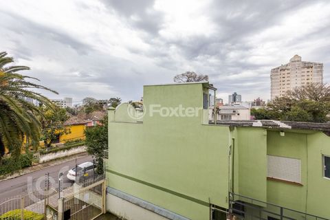 Image 18 - 927882