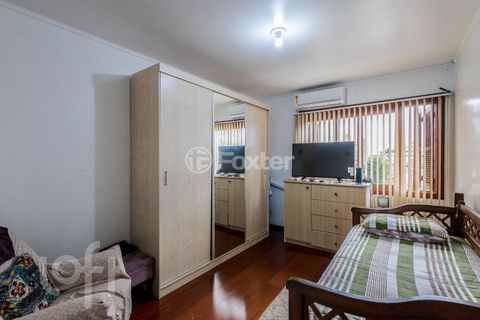 Image 7 - 927882