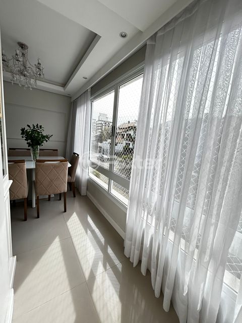 Image 3 - 927900