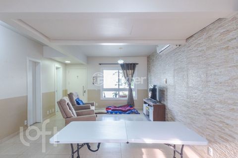 Image 4 - 928053