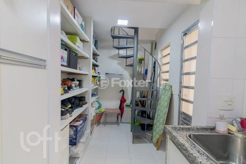 Image 5 - 928085