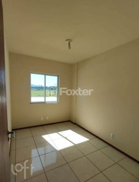 Image 3 - 928093