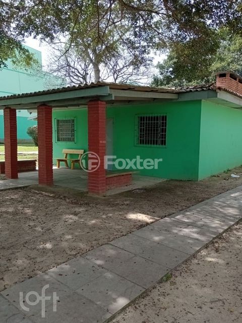 Image 11 - 928098