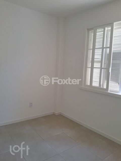 Image 3 - 928108