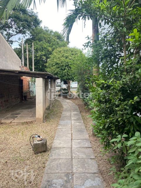 Image 12 - 928130