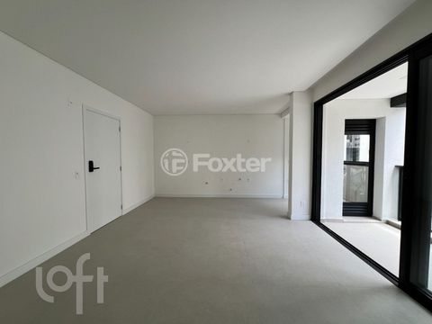 Image 7 - 928131