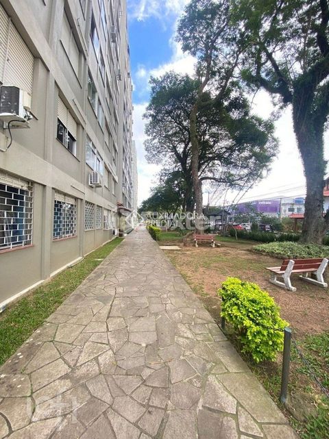 Image 17 - 928137
