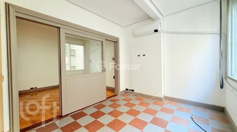 Image 15 - 928153