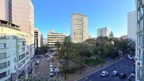 Image 5 - 928153