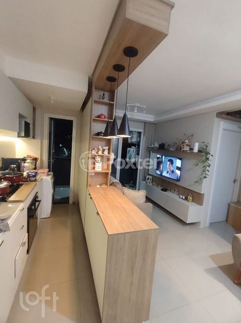 Image 3 - 928200