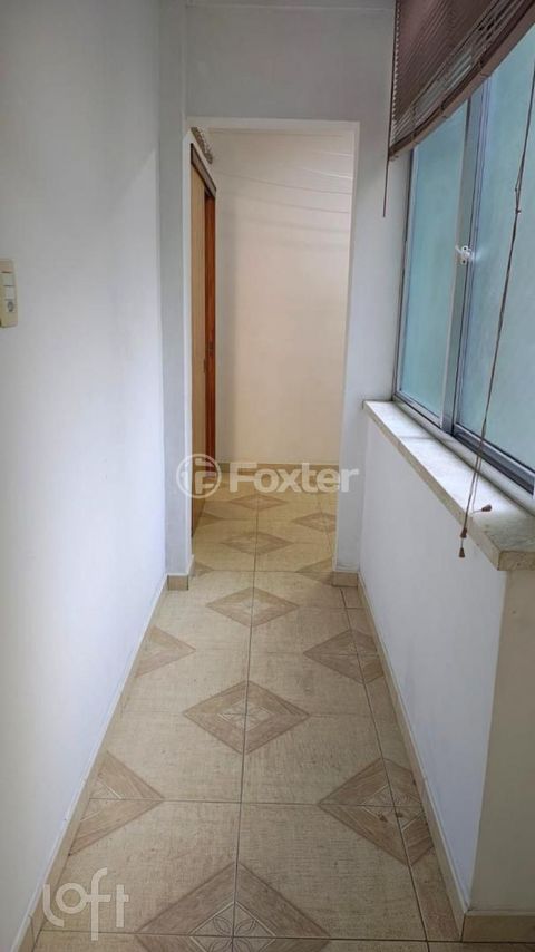 Image 9 - 928211