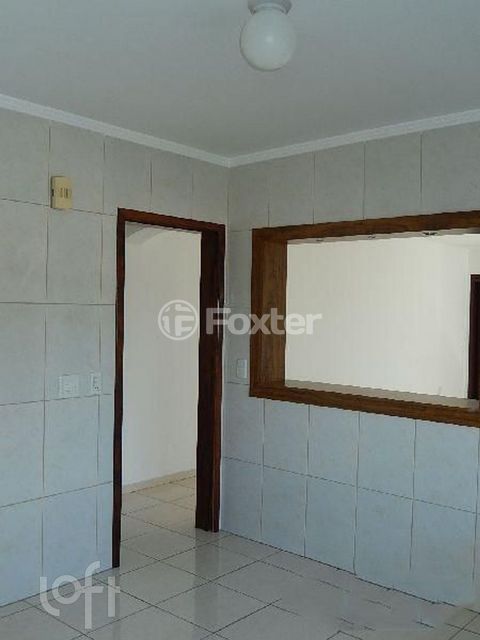 Image 1 - 928222