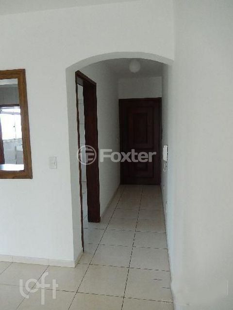 Image 3 - 928222