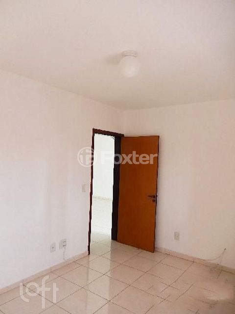 Image 7 - 928222