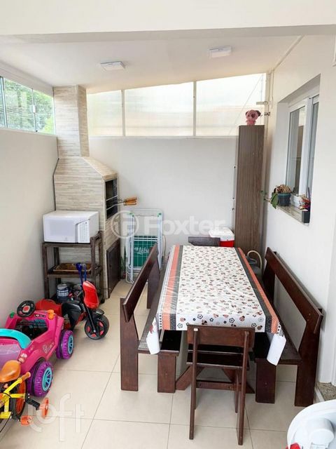 Image 4 - 928238