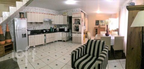 Image 1 - 928242