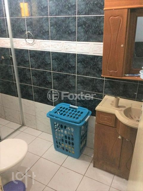 Image 8 - 928242