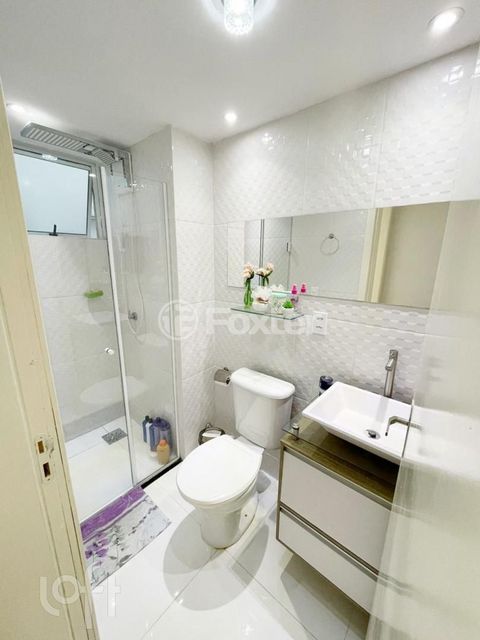Image 5 - 928248