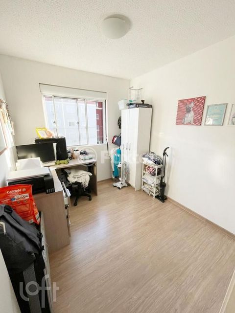 Image 3 - 928248