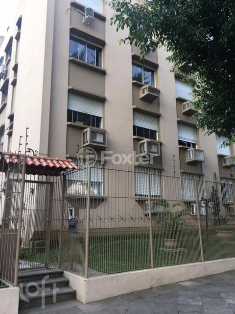 Image 8 - 928279