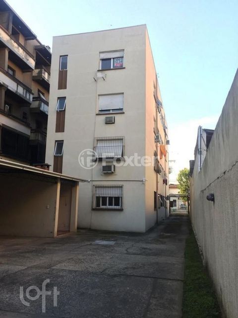 Image 5 - 928294