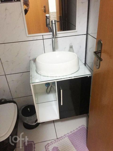 Image 4 - 928294