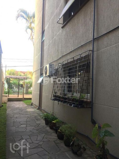 Image 10 - 928294