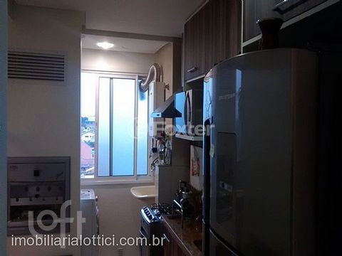 Image 4 - 928295