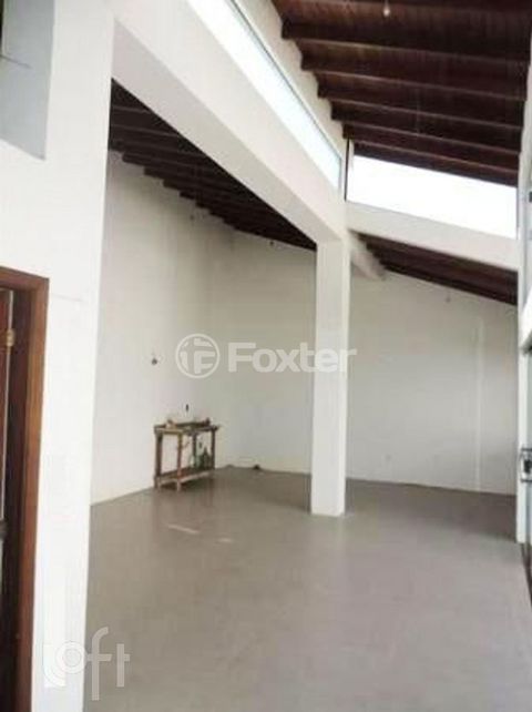 Image 5 - 928310