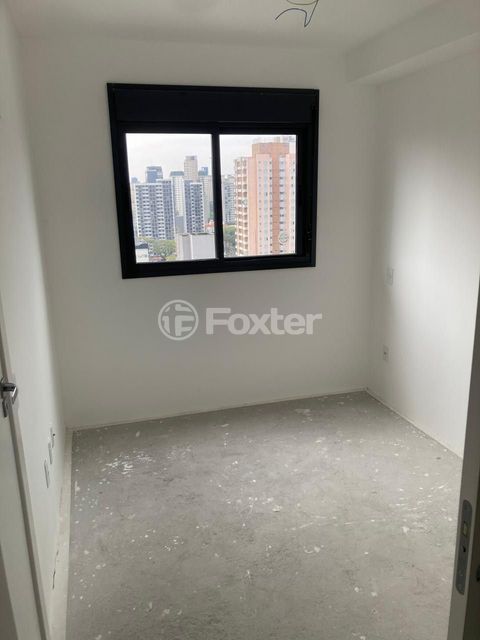 Image 11 - 928311
